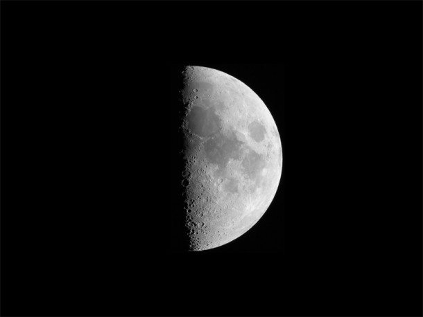 Photographing the Moon - How To Photograph Your Life